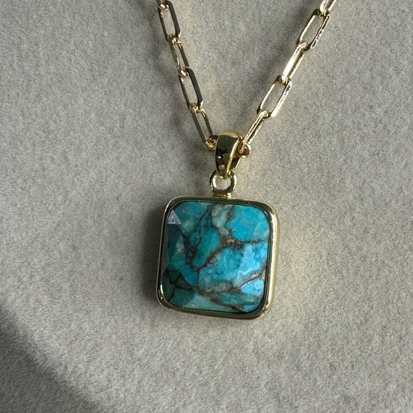 18kt Gold Plated Paper Clip Chain Necklace with Turquoise Pendant - Picture 4 of 5